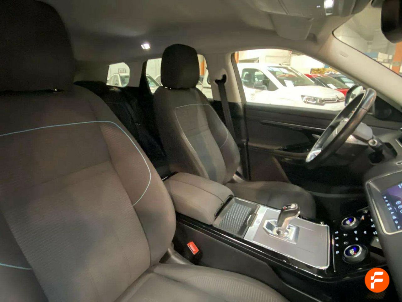 Foto Land-Rover Range Rover Evoque 17