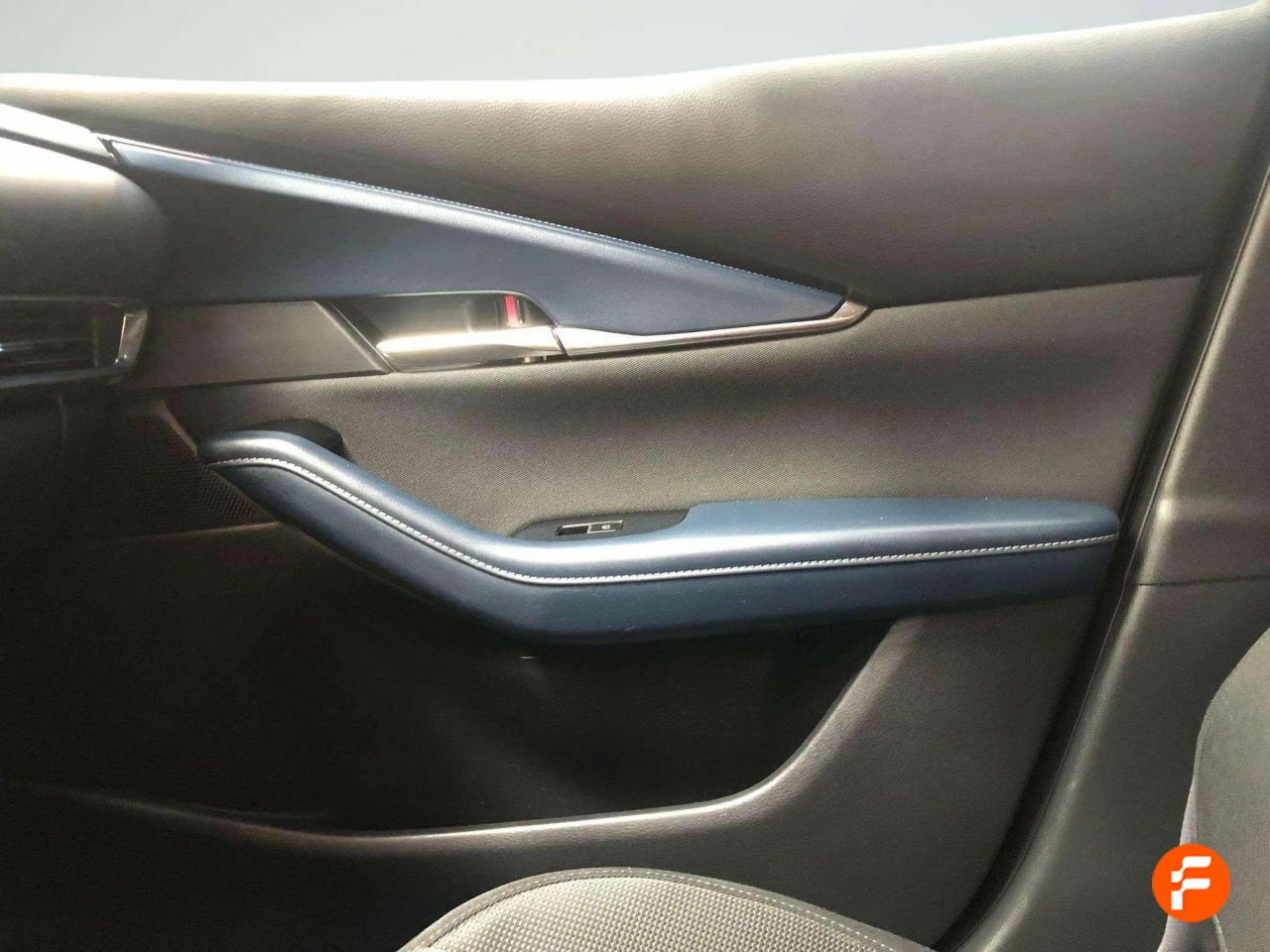 Foto Mazda CX-30 23