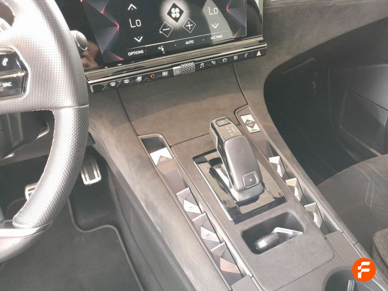 Foto DS Automobiles DS 7 11