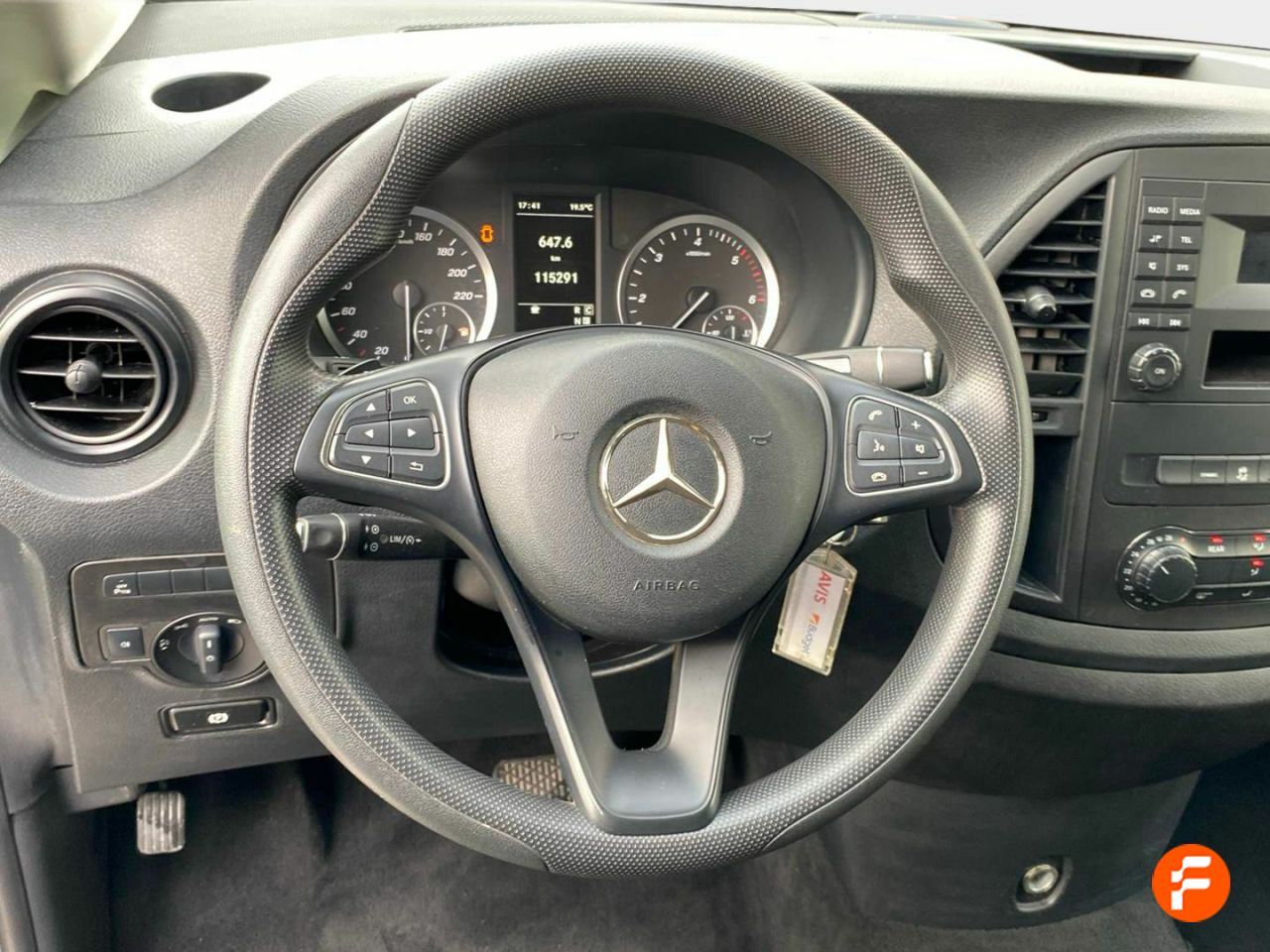 Foto Mercedes-Benz Vito 12