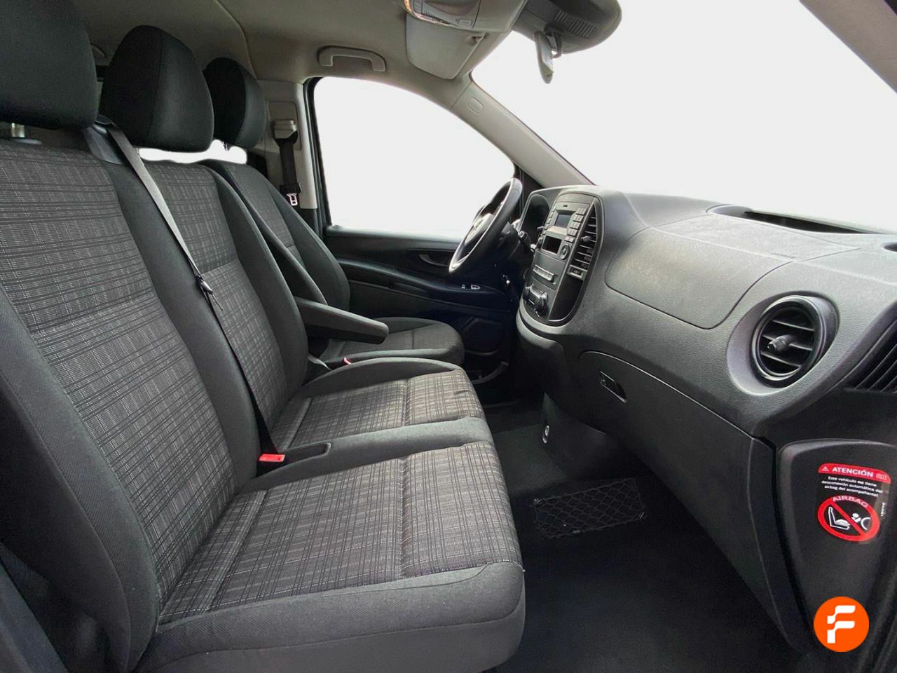 Foto Mercedes-Benz Vito 16