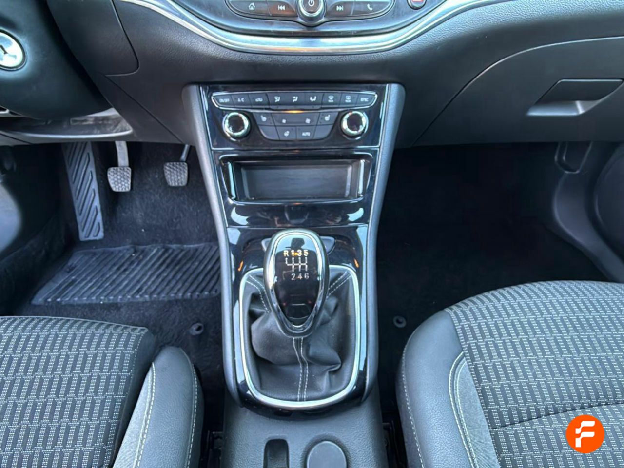 Foto Opel Astra 15