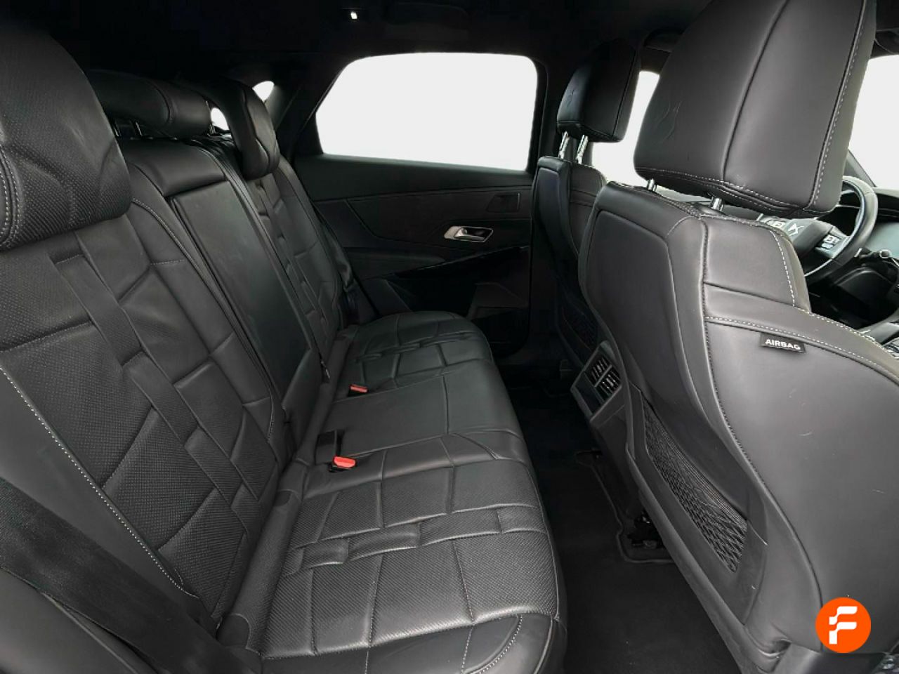 Foto DS Automobiles DS 7 23