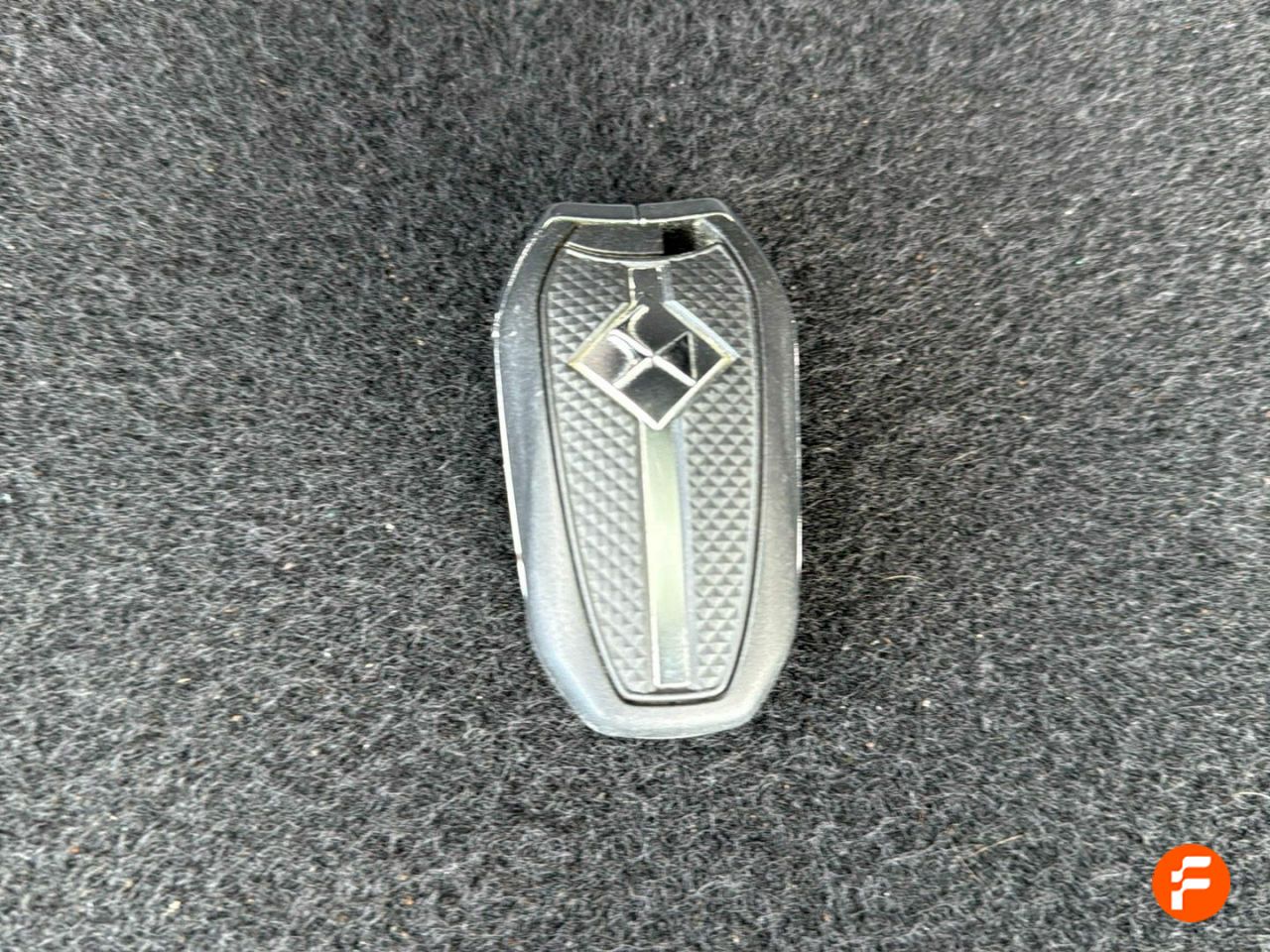 Foto DS Automobiles DS 7 31