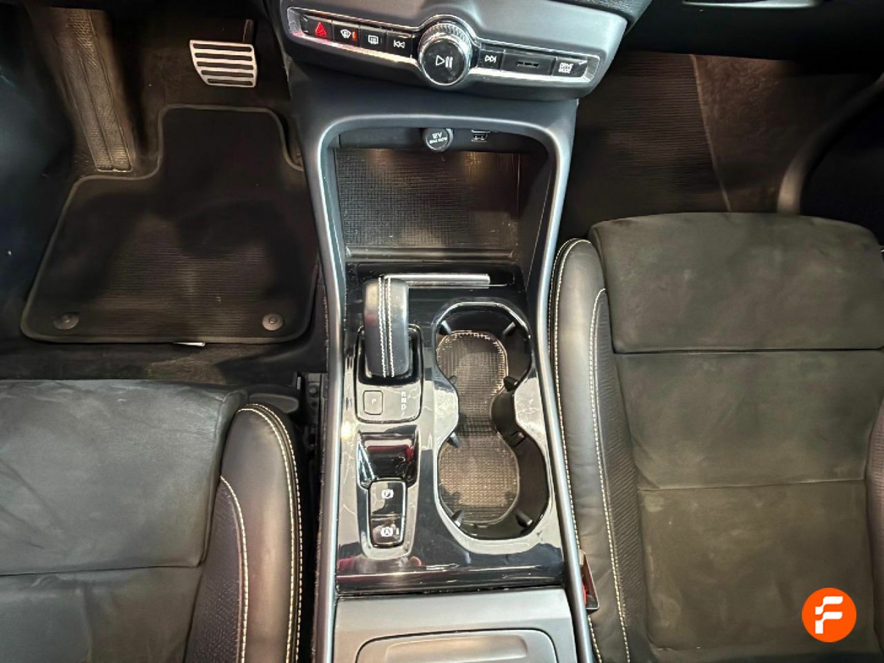 Foto Volvo XC40 16