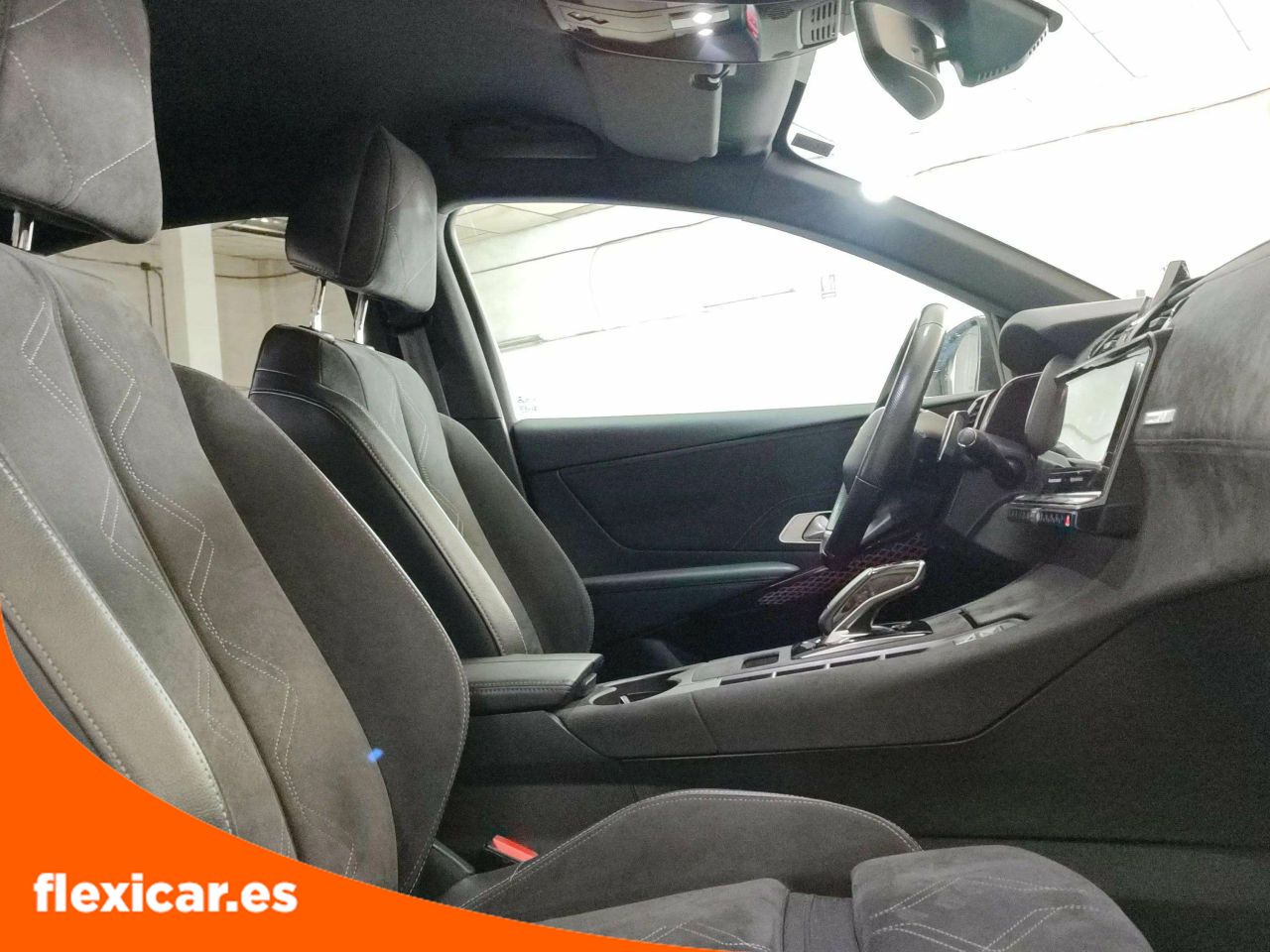 Foto DS Automobiles DS 7 Crossback 29