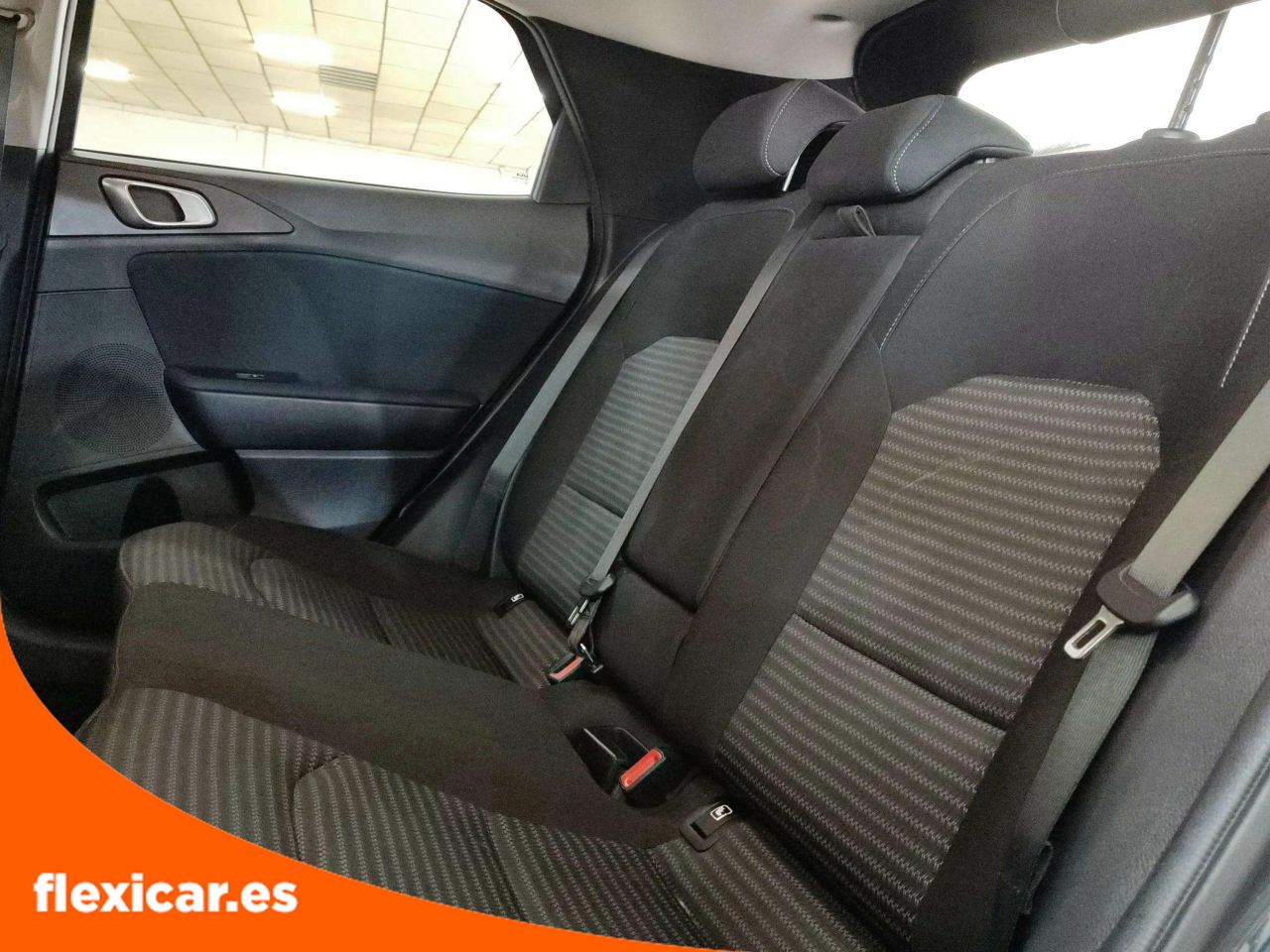 Foto Kia XCeed 21