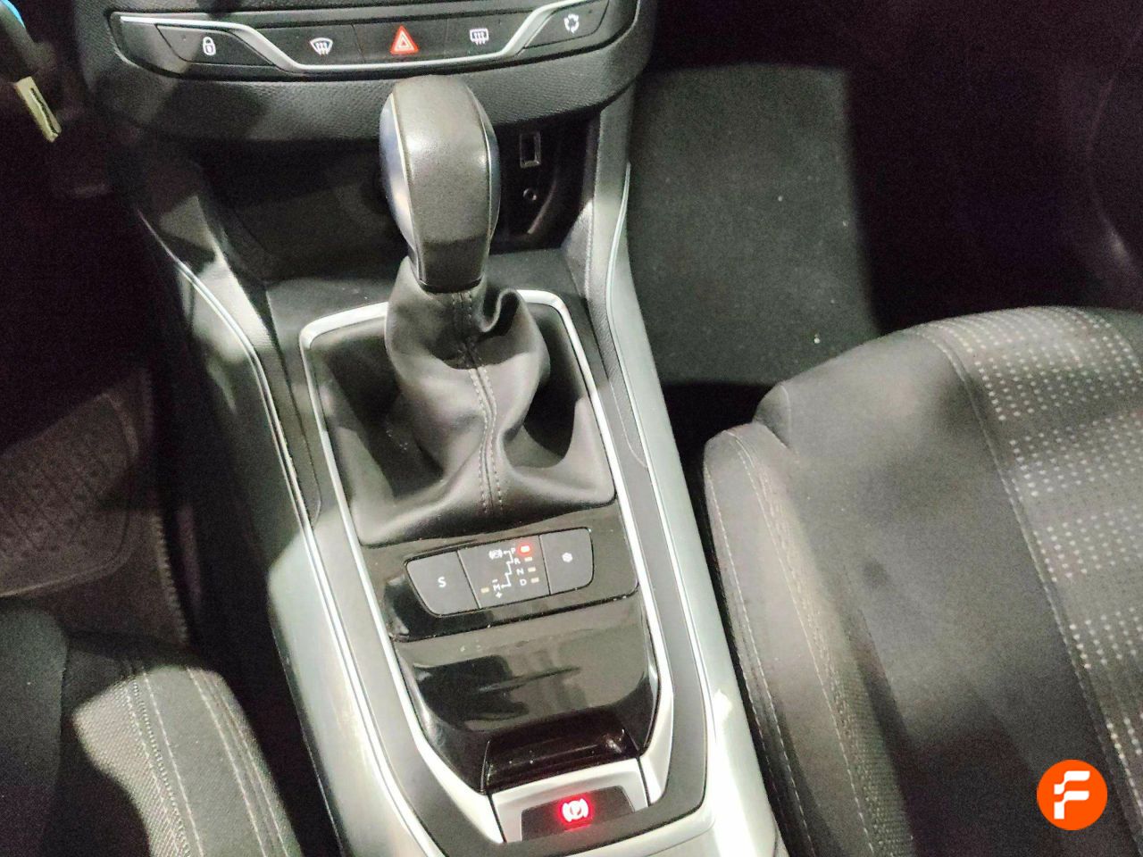 Foto Peugeot 308 19