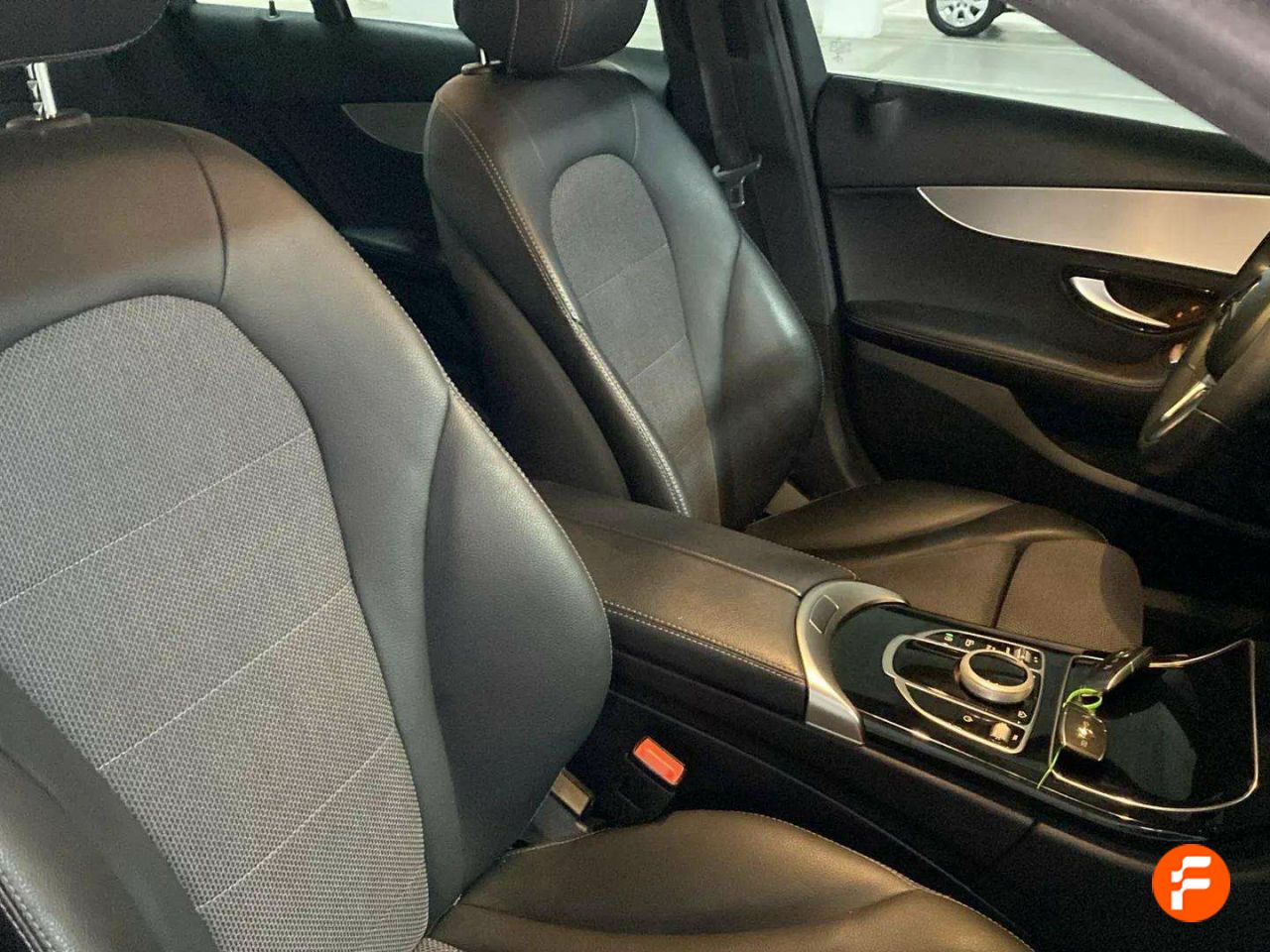 Foto Mercedes-Benz Clase C 24