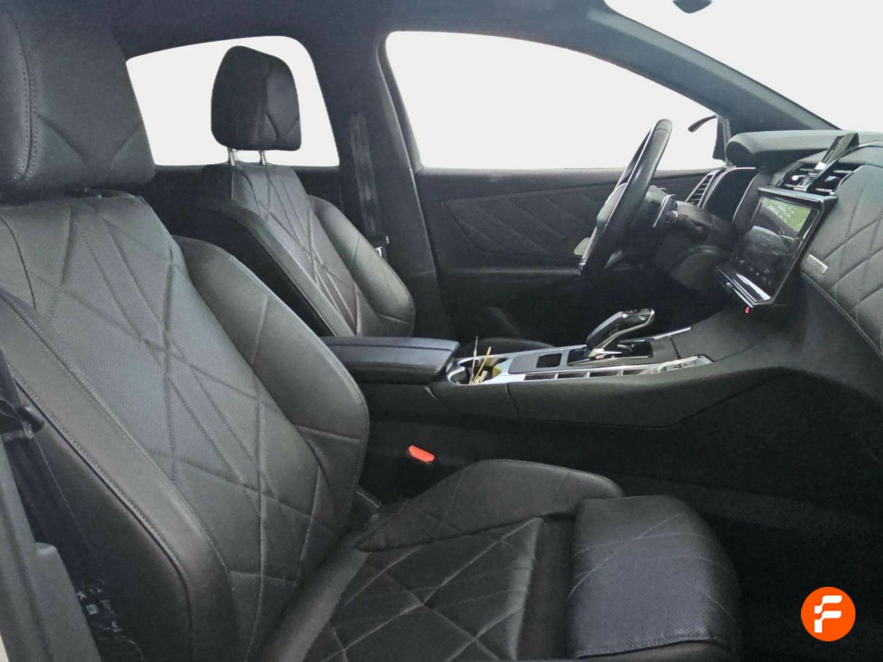 Foto DS Automobiles DS 7 11