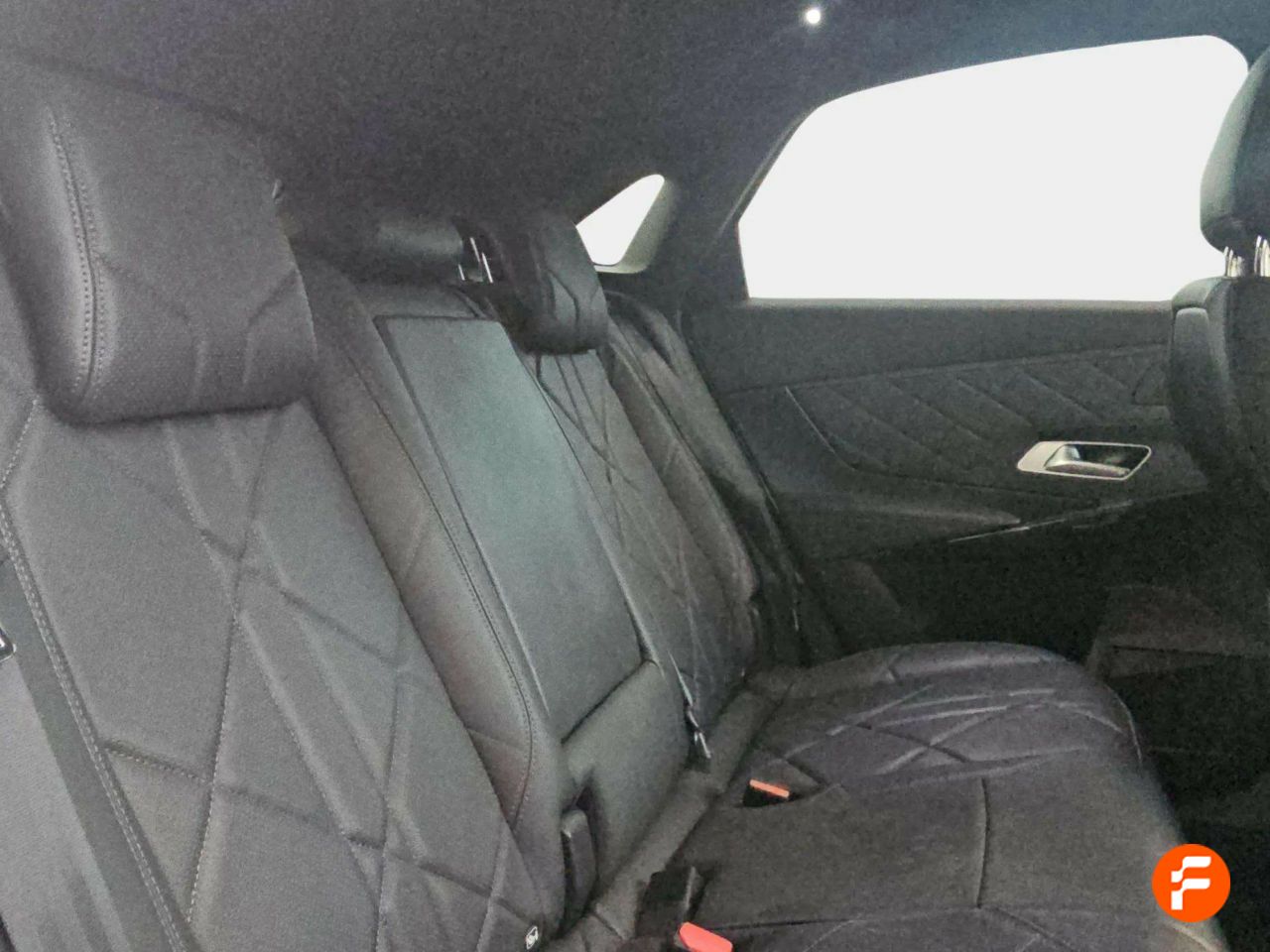 Foto DS Automobiles DS 7 12