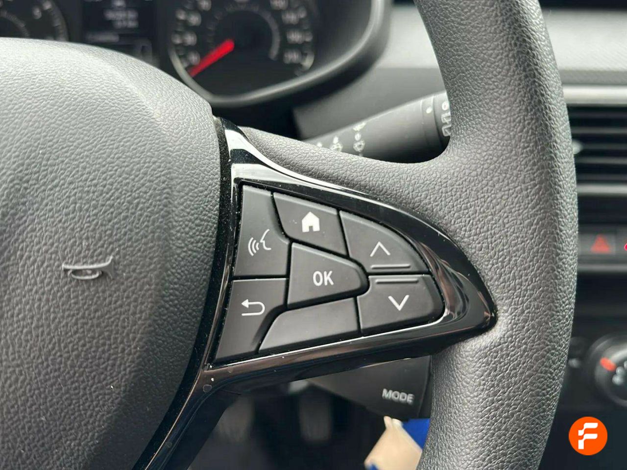 Foto Dacia Sandero 10