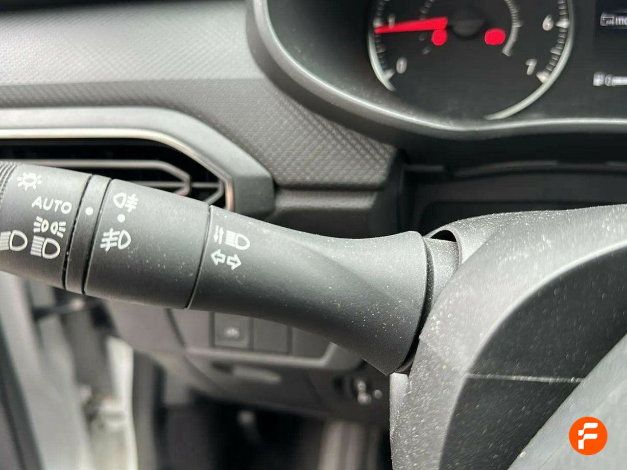 Foto Dacia Sandero 16