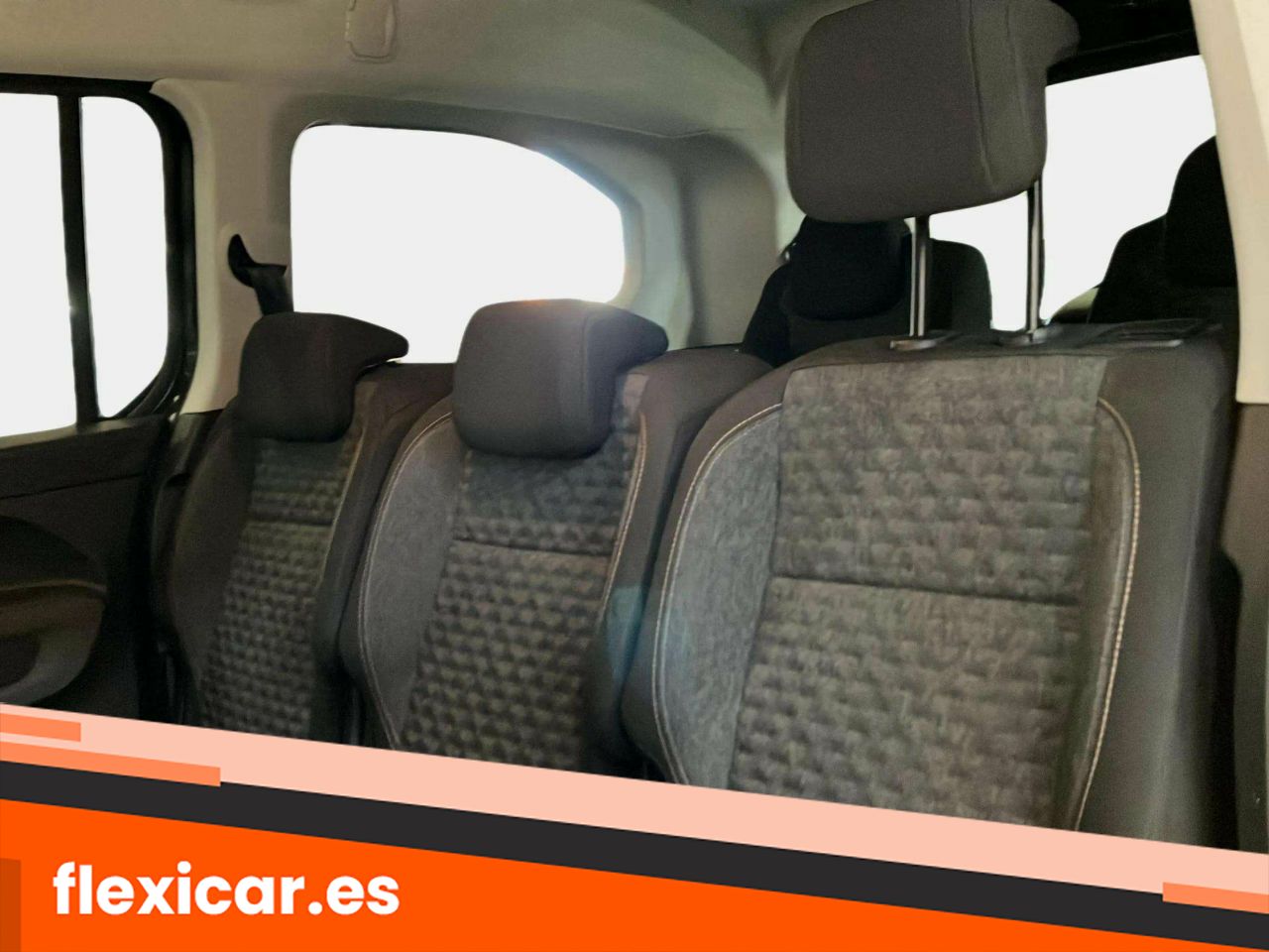 Foto Peugeot Rifter 24