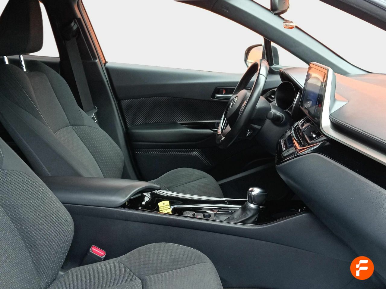 Foto Toyota C-HR 14
