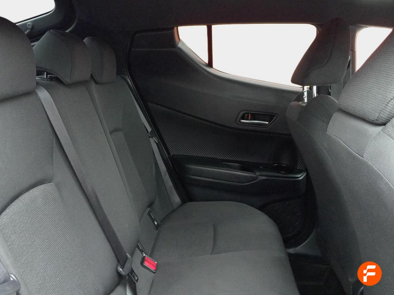 Foto Toyota C-HR 15
