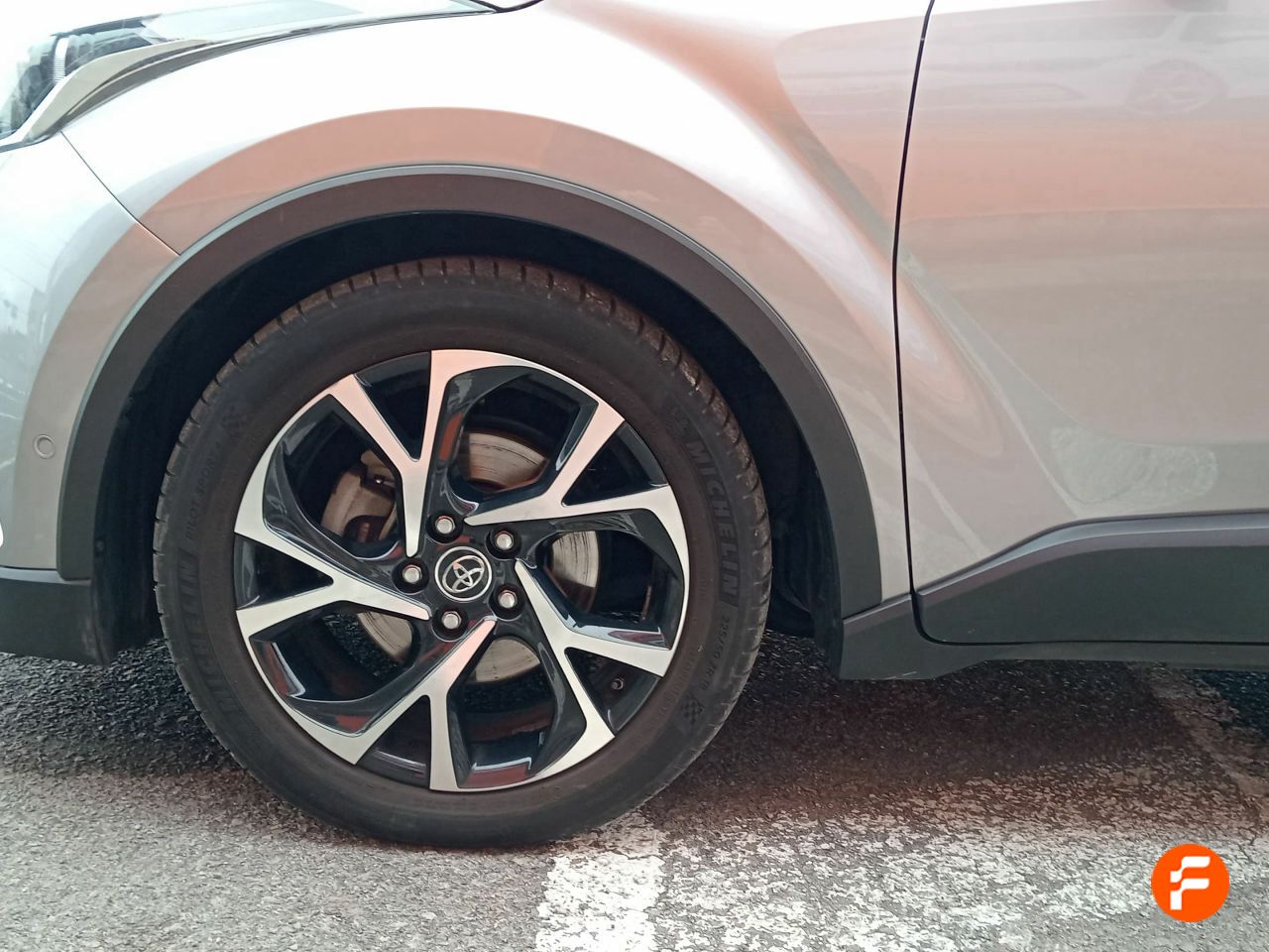 Foto Toyota C-HR 19