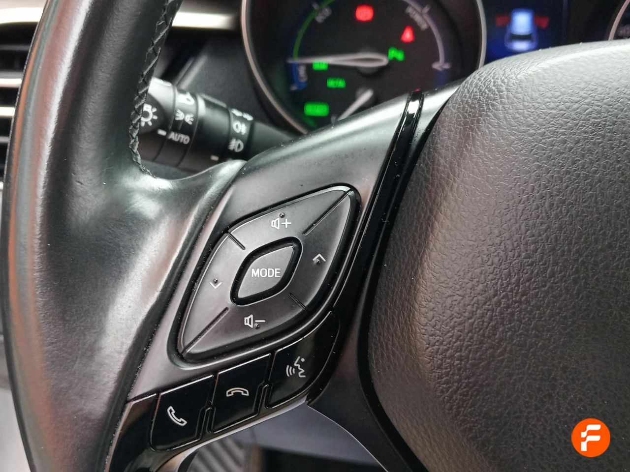 Foto Toyota C-HR 22