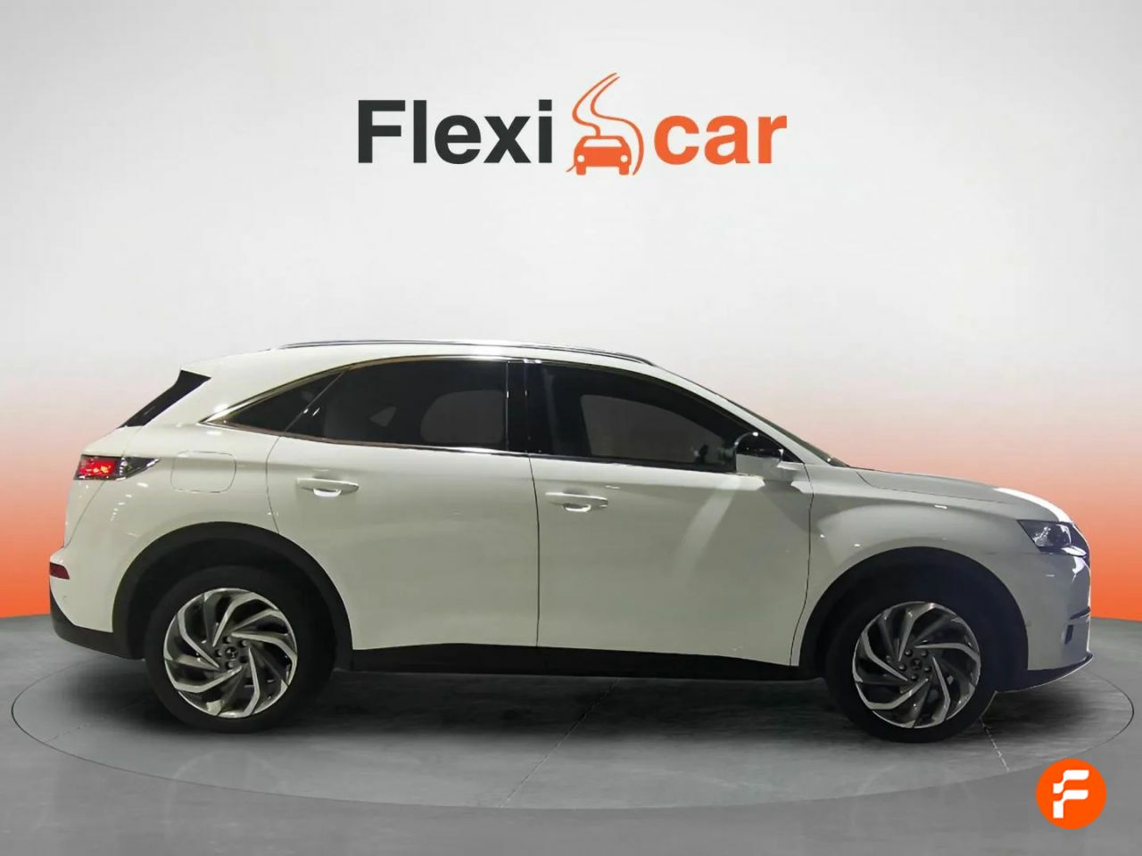 Foto DS Automobiles DS 7 7