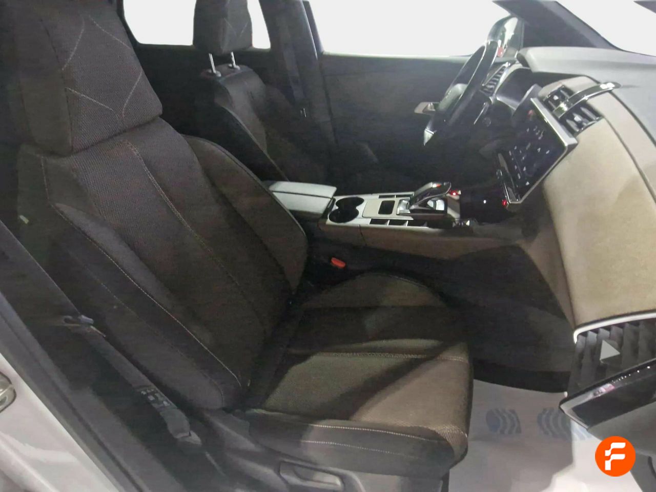 Foto DS Automobiles DS 7 14