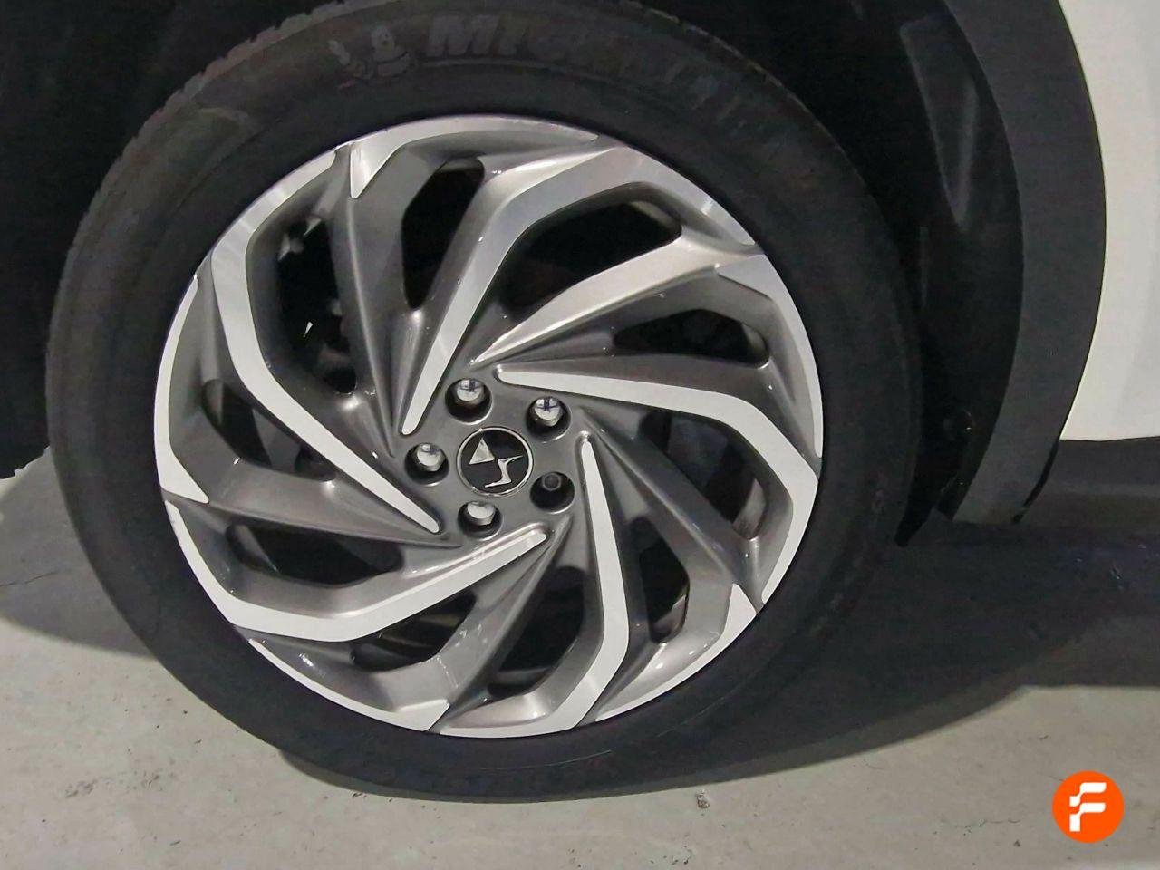 Foto DS Automobiles DS 7 18