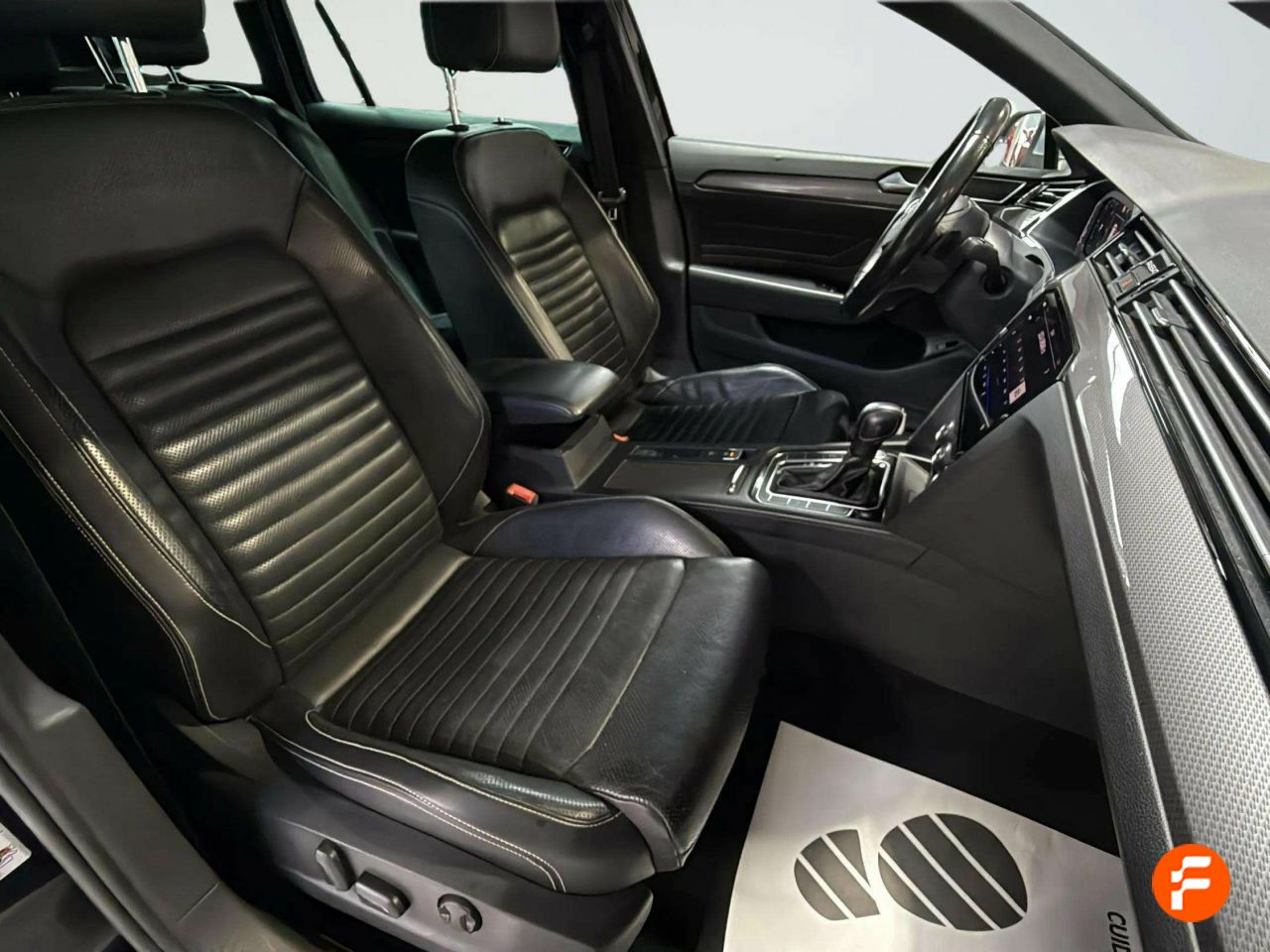 Foto Volkswagen Passat 15