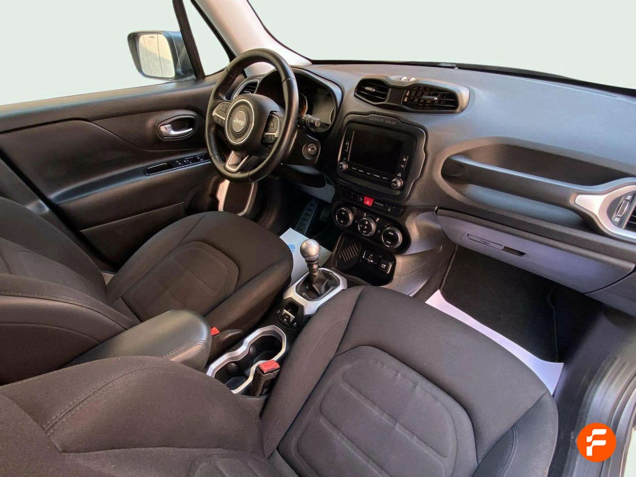 Foto Jeep Renegade 24