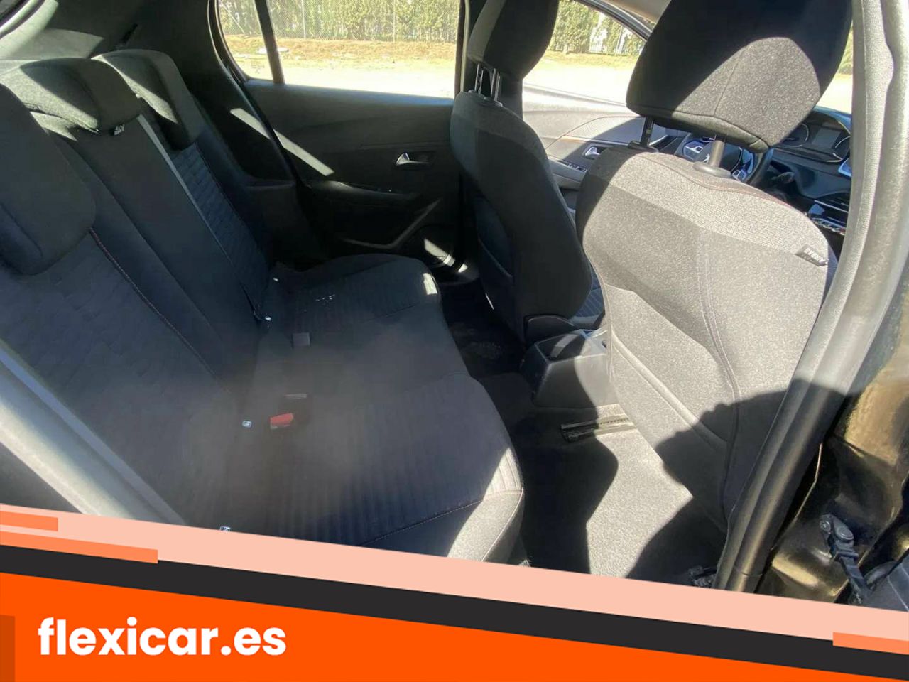 Foto Peugeot 208 21
