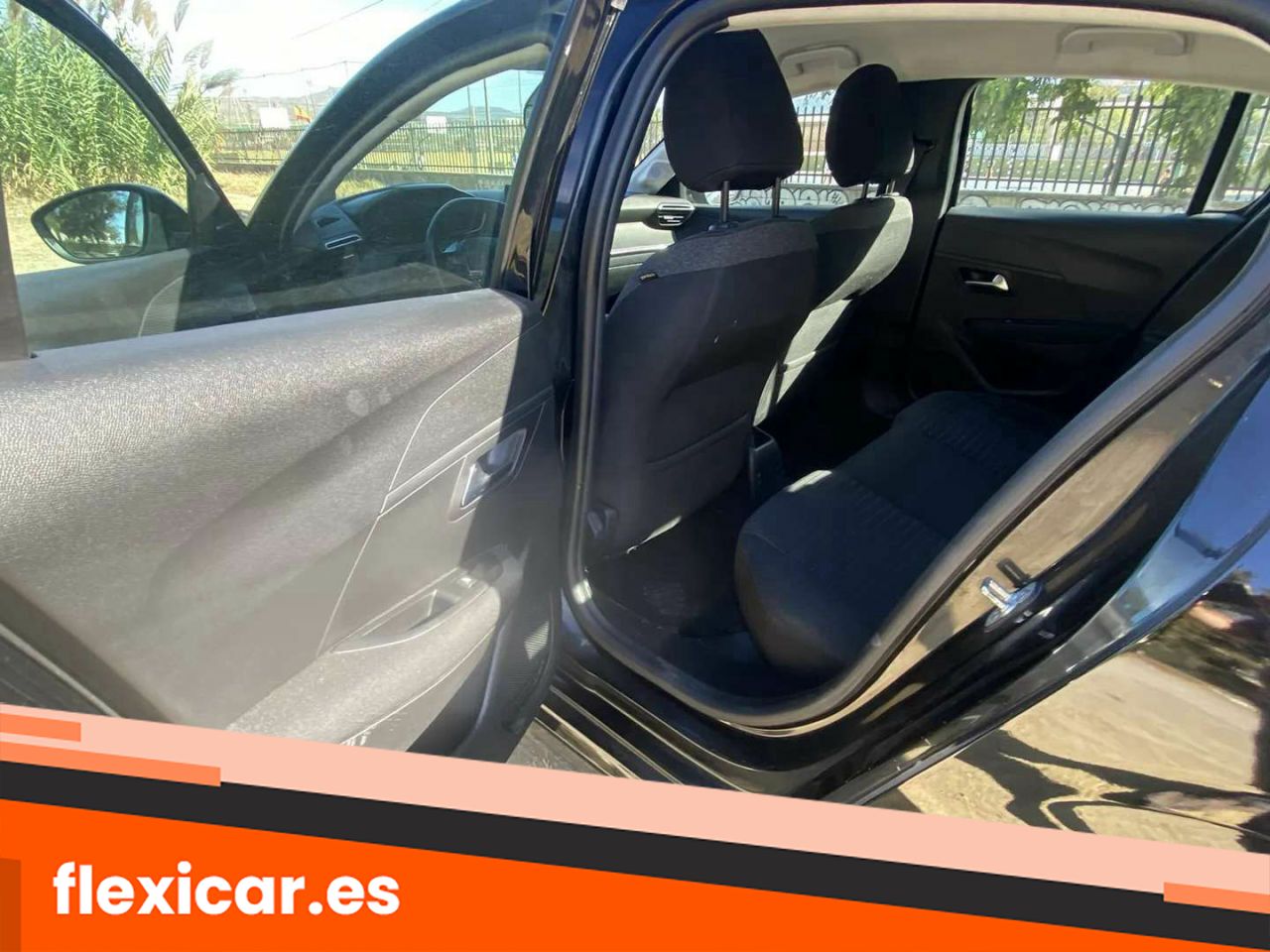 Foto Peugeot 208 24