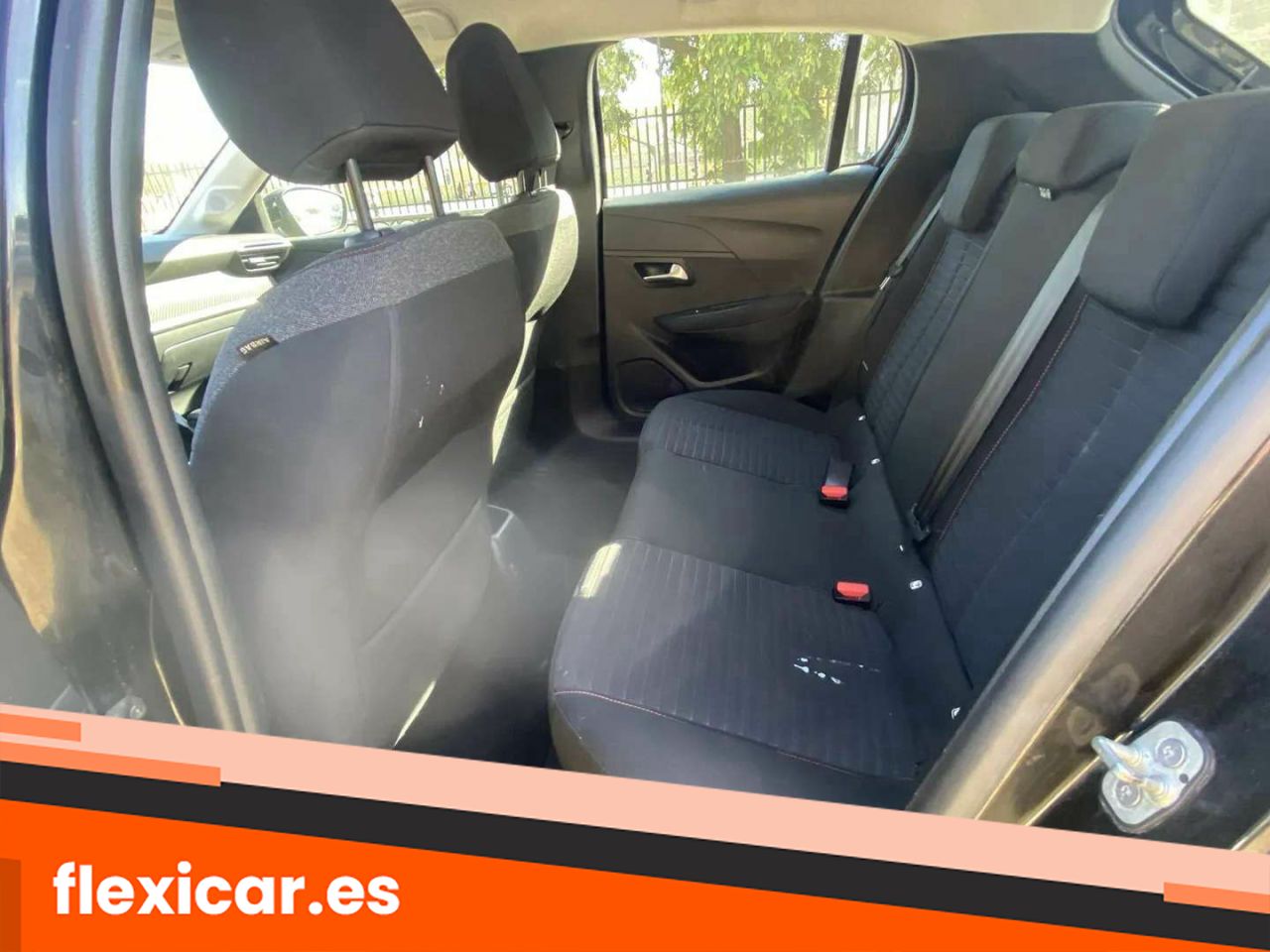 Foto Peugeot 208 26