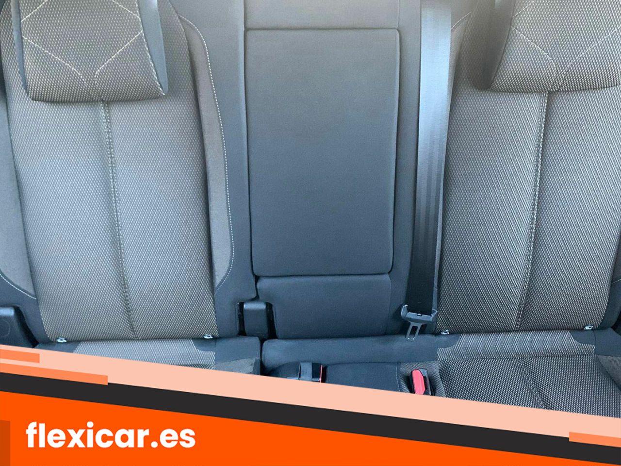 Foto DS Automobiles DS 7 8