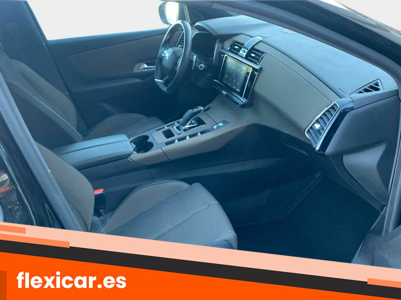 Foto DS Automobiles DS 7 11