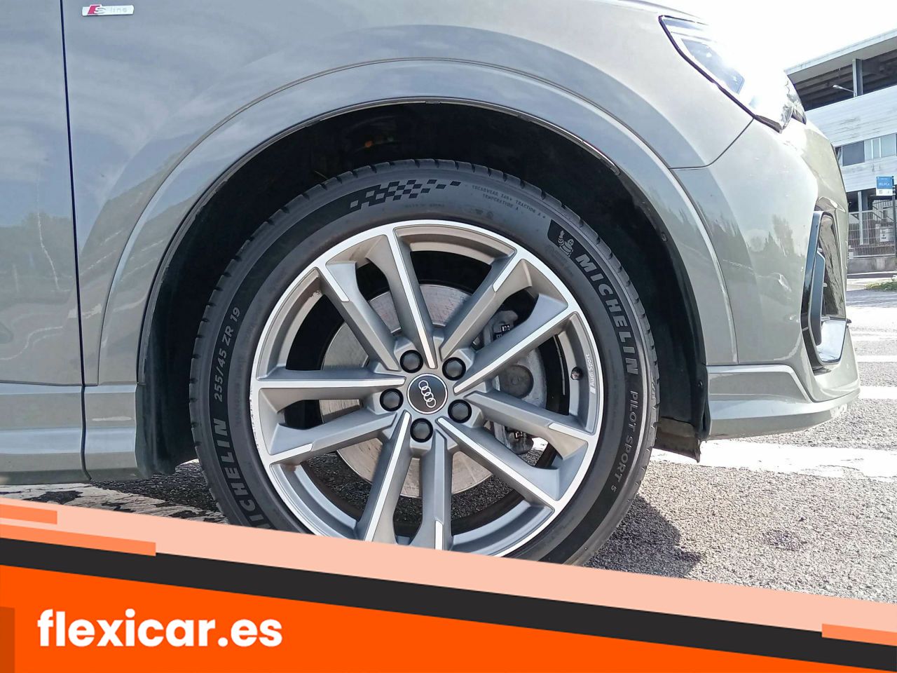 Foto Audi Q3 24