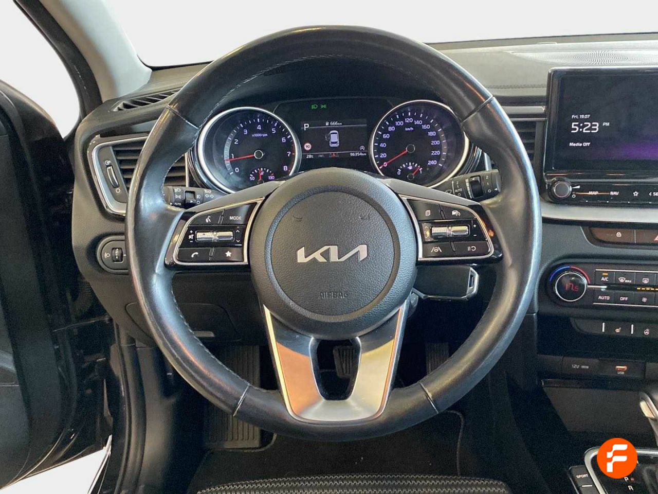 Foto Kia Ceed 12
