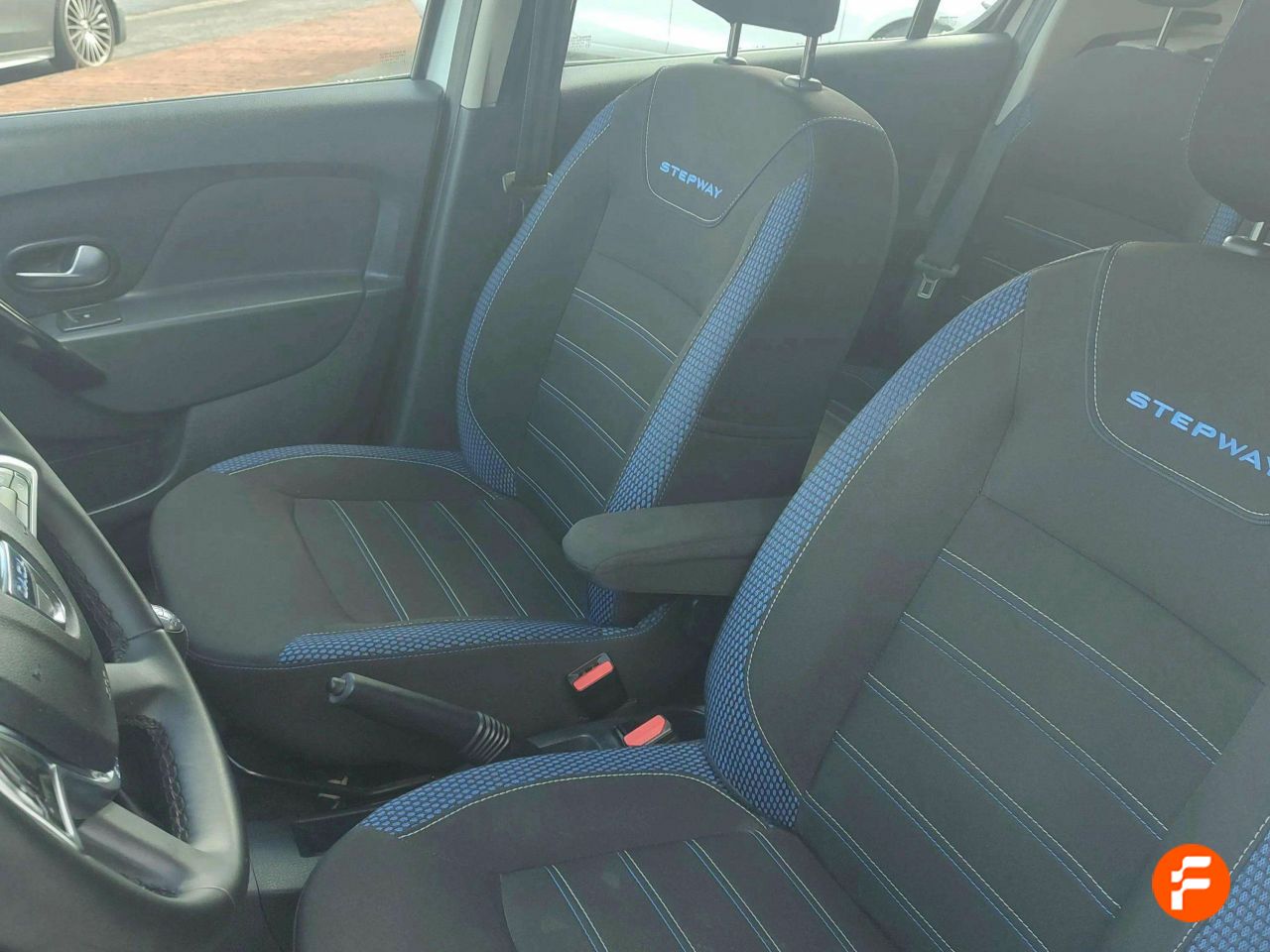 Foto Dacia Sandero 19