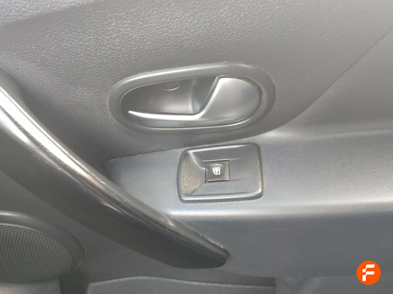 Foto Dacia Sandero 24