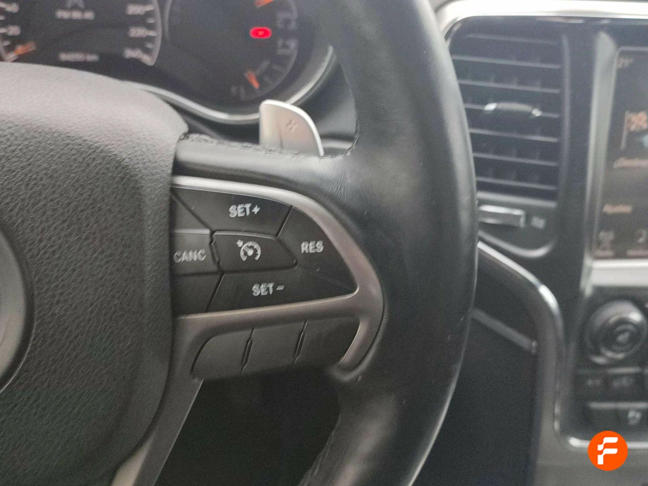 Foto Jeep Grand Cherokee 12