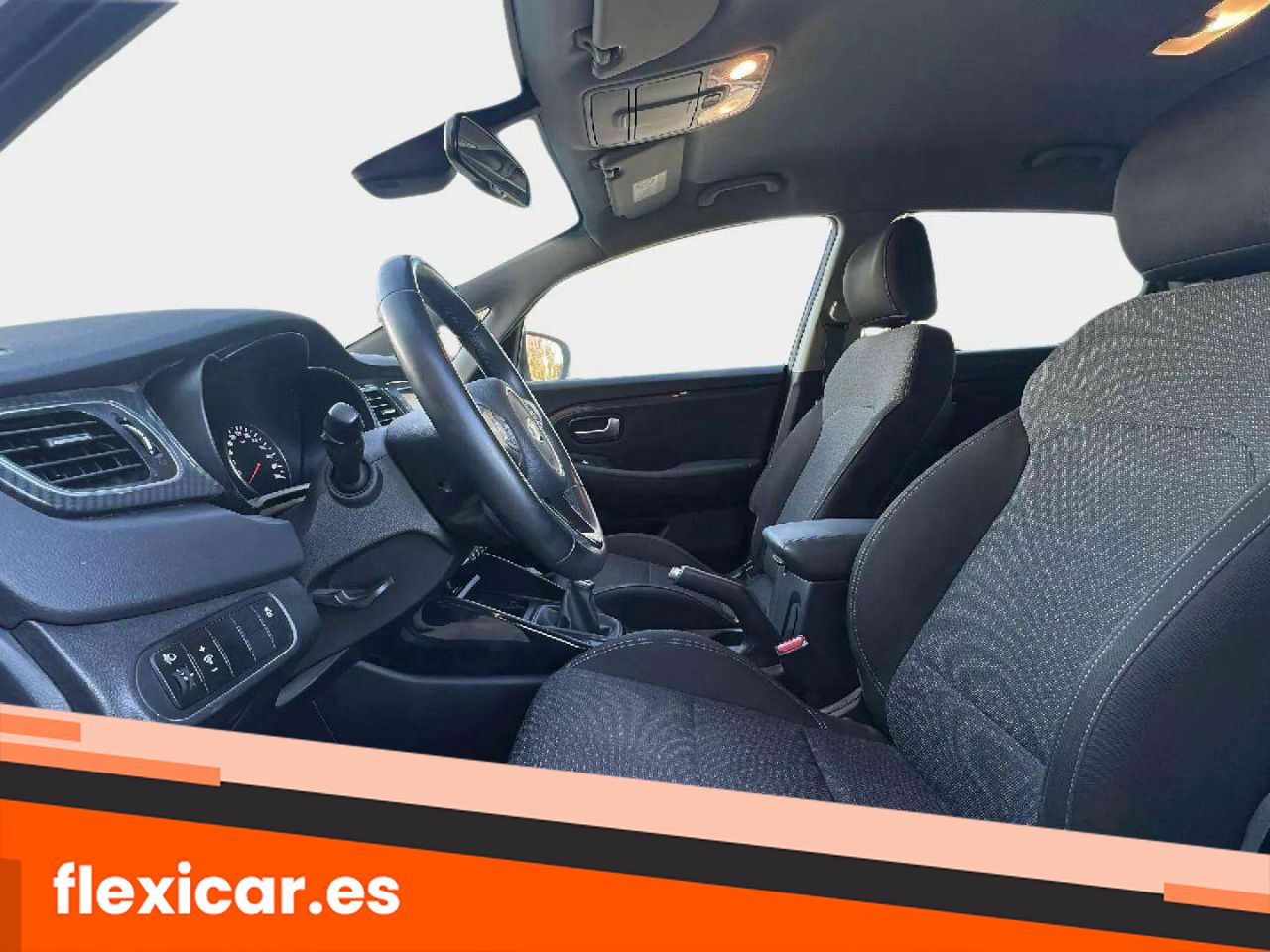 Foto Kia Carens 14