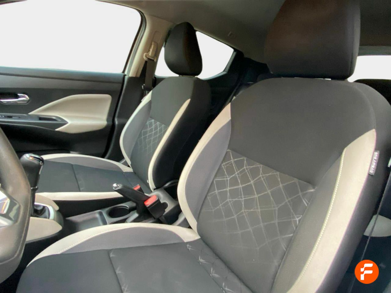 Foto Nissan Micra 17