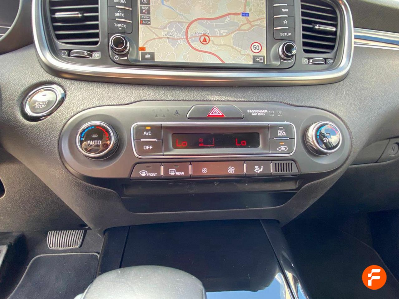 Foto Kia Sorento 14