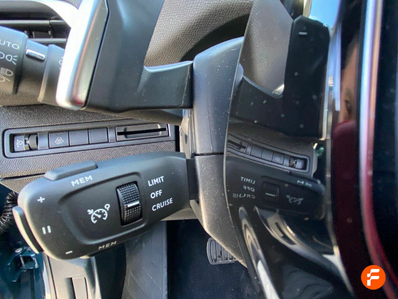Foto Peugeot 5008 13