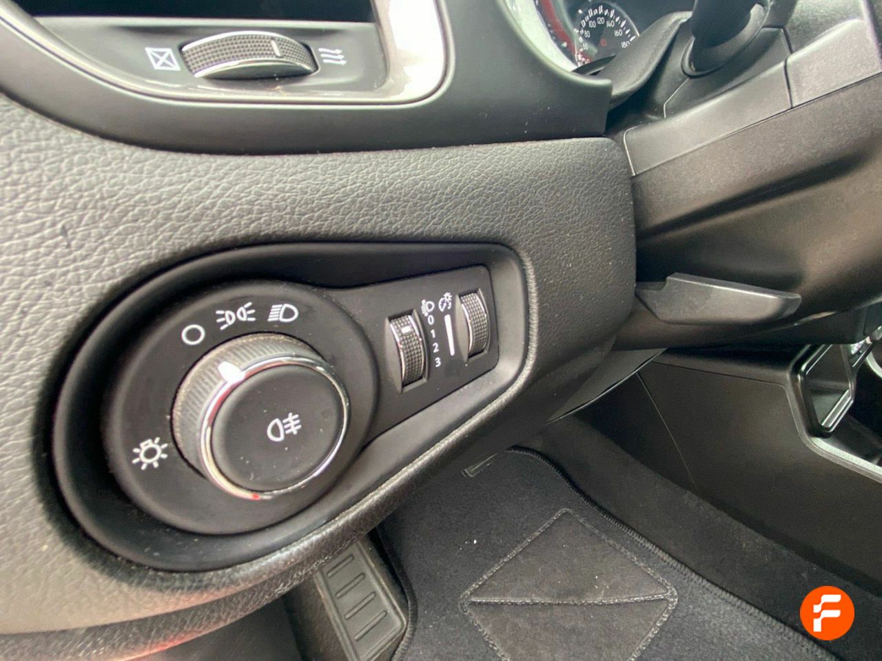 Foto Jeep Renegade 14