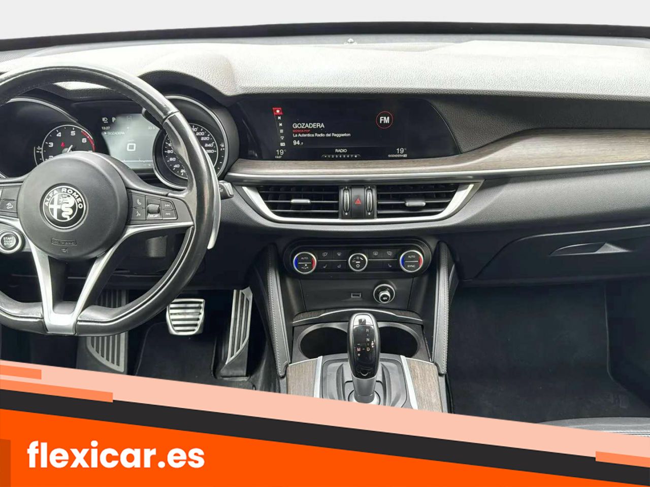 Foto Alfa Romeo Stelvio 11