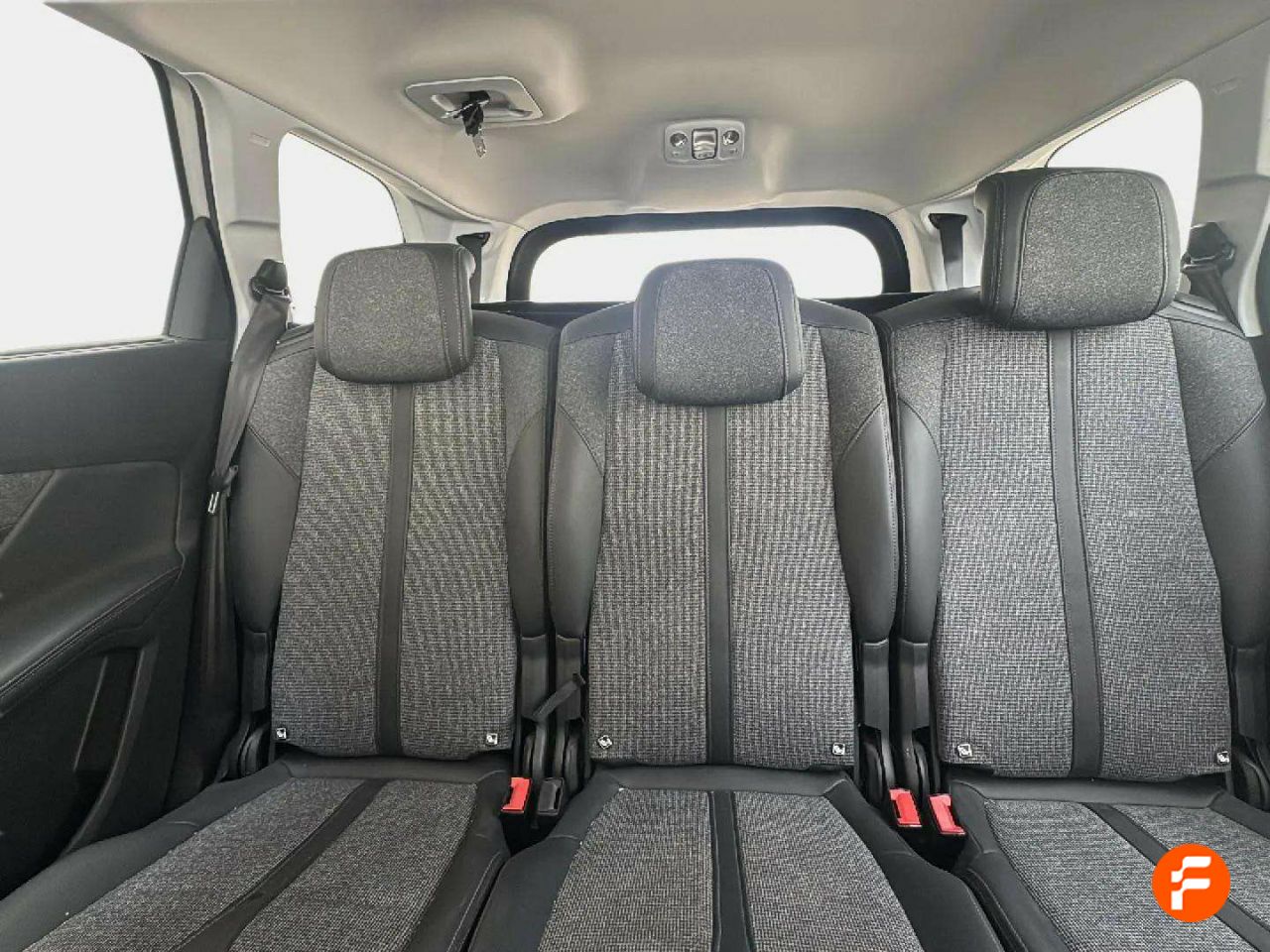 Foto Peugeot 5008 14