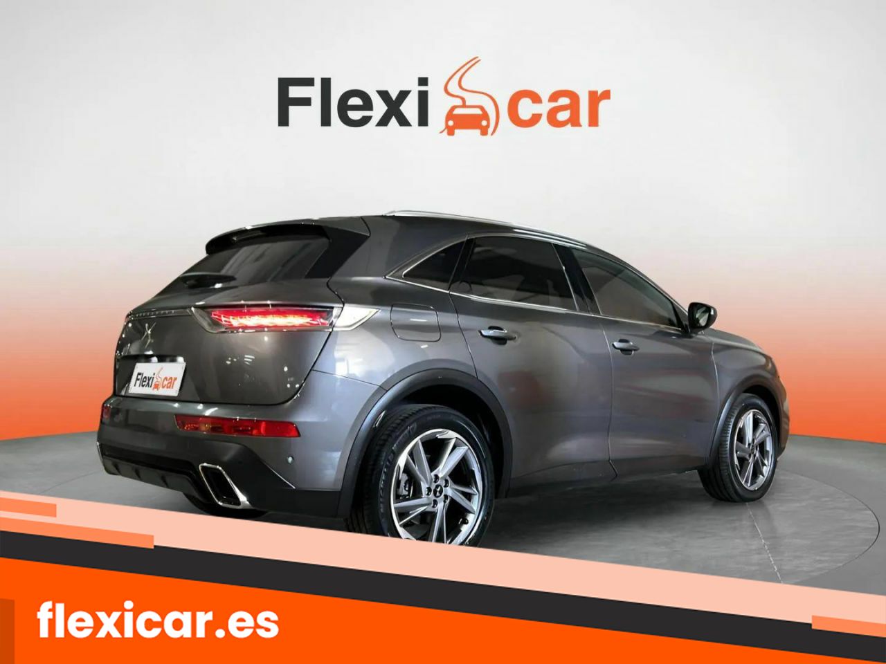 Foto DS Automobiles DS 7 8