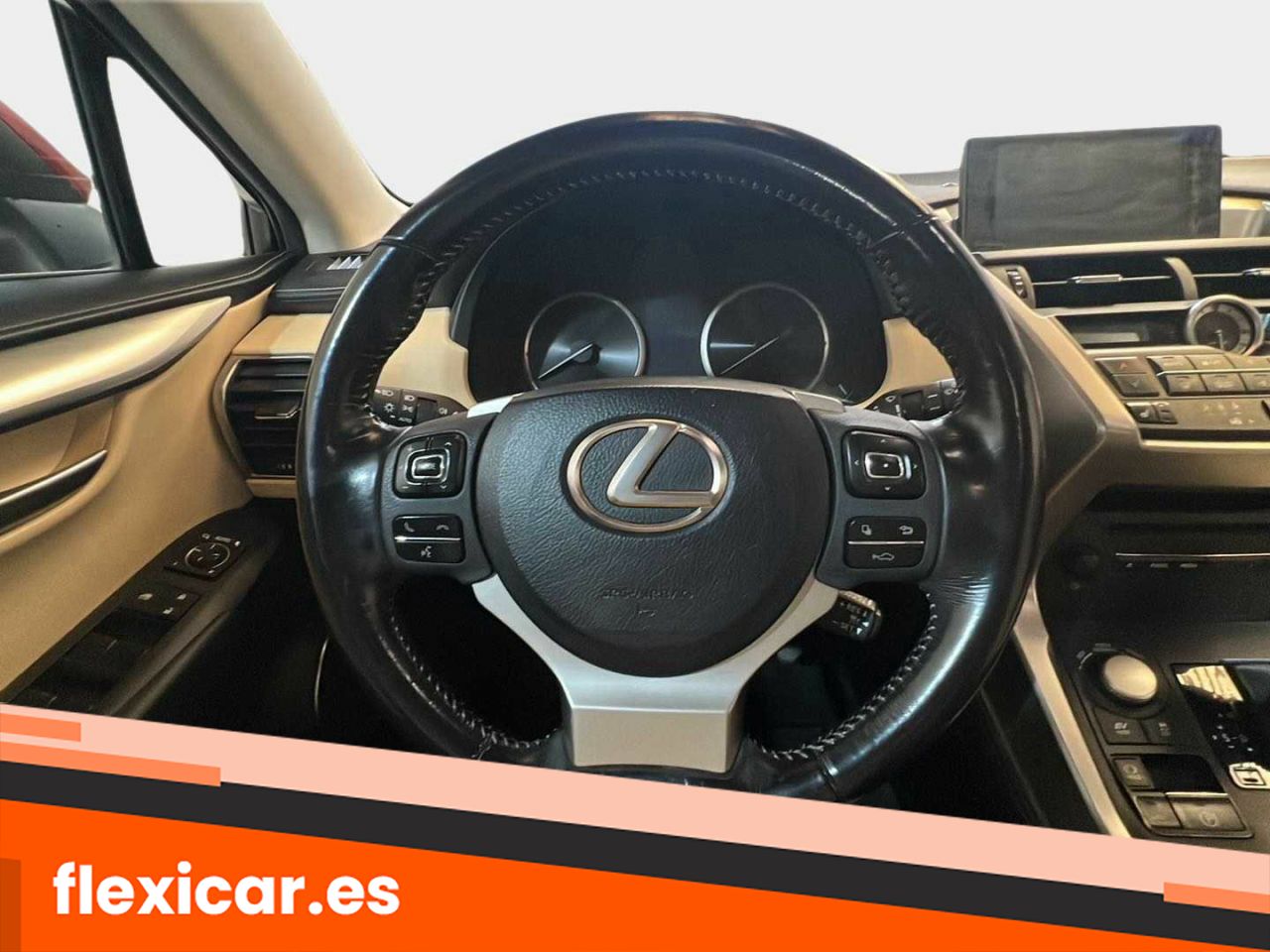 Foto Lexus NX 11
