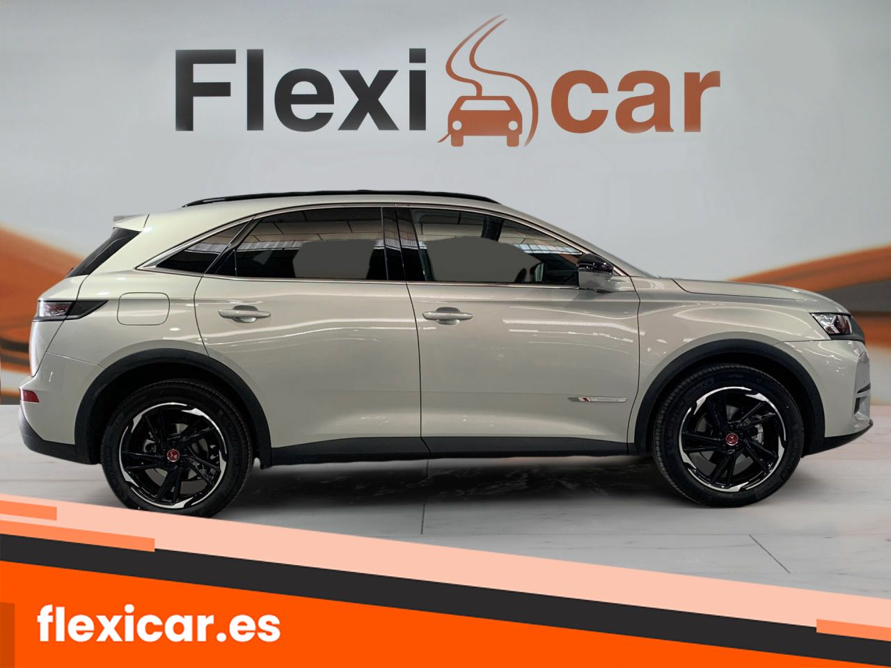 Foto DS Automobiles DS 7 8