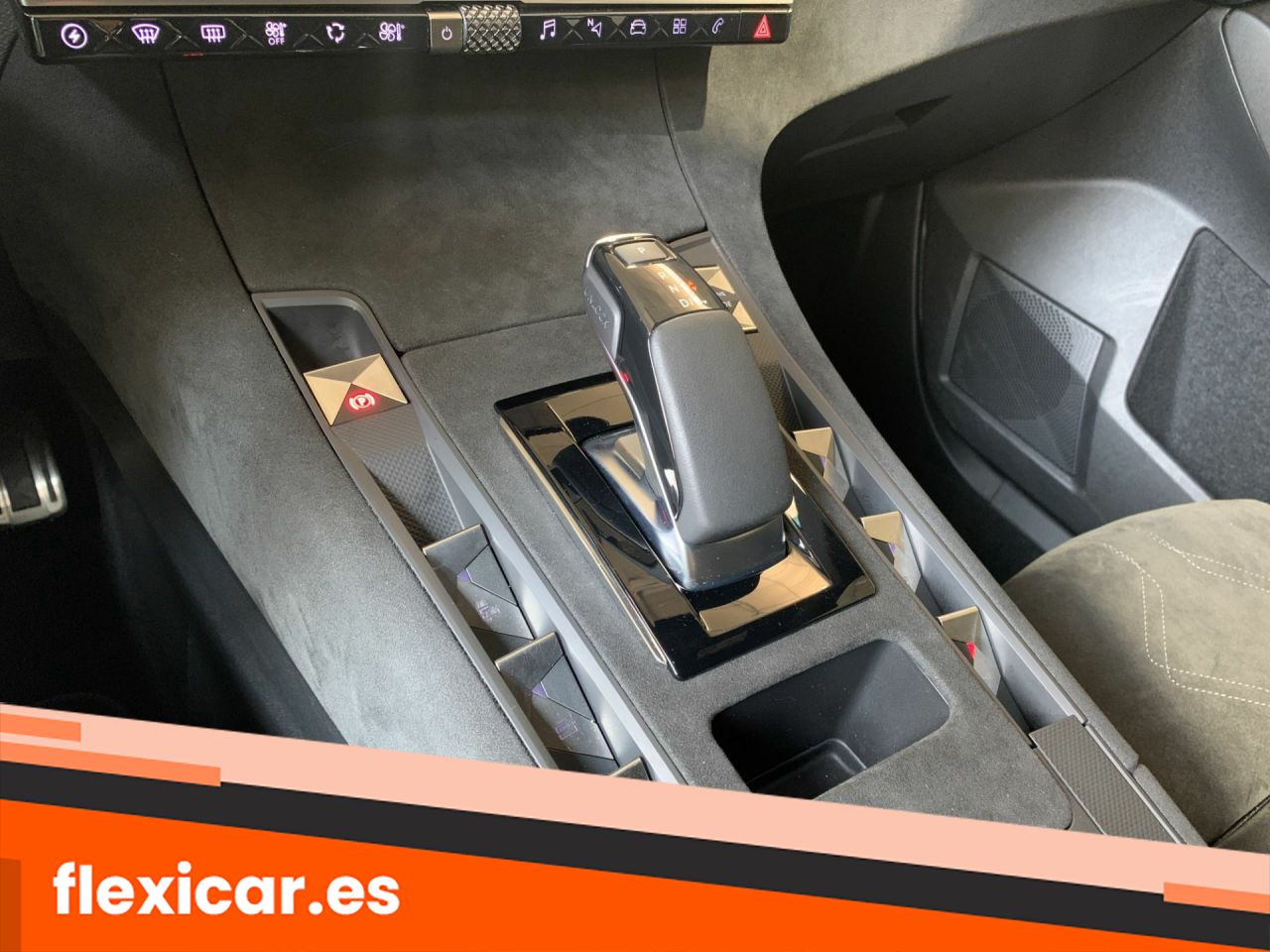 Foto DS Automobiles DS 7 23