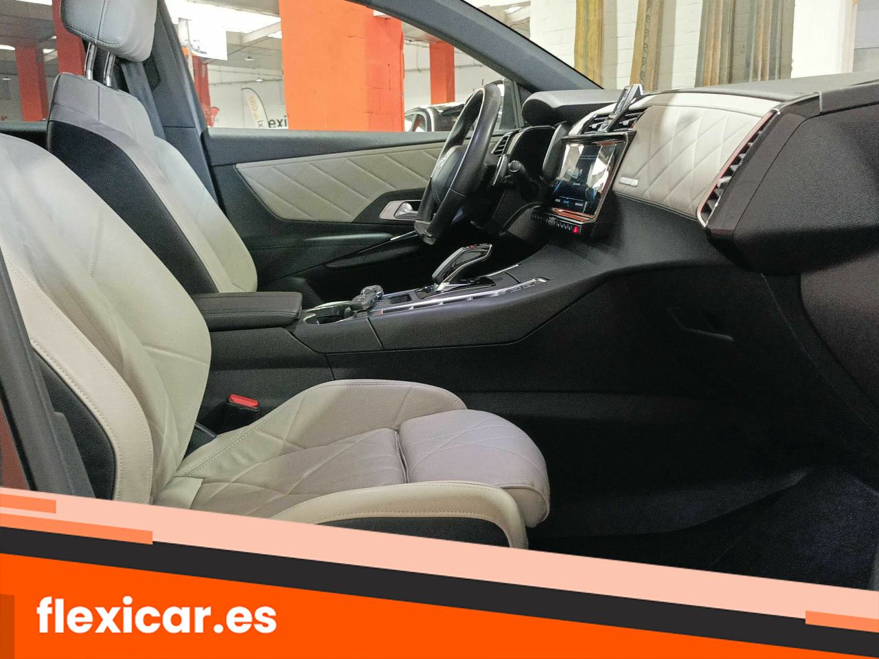 Foto DS Automobiles DS 7 19