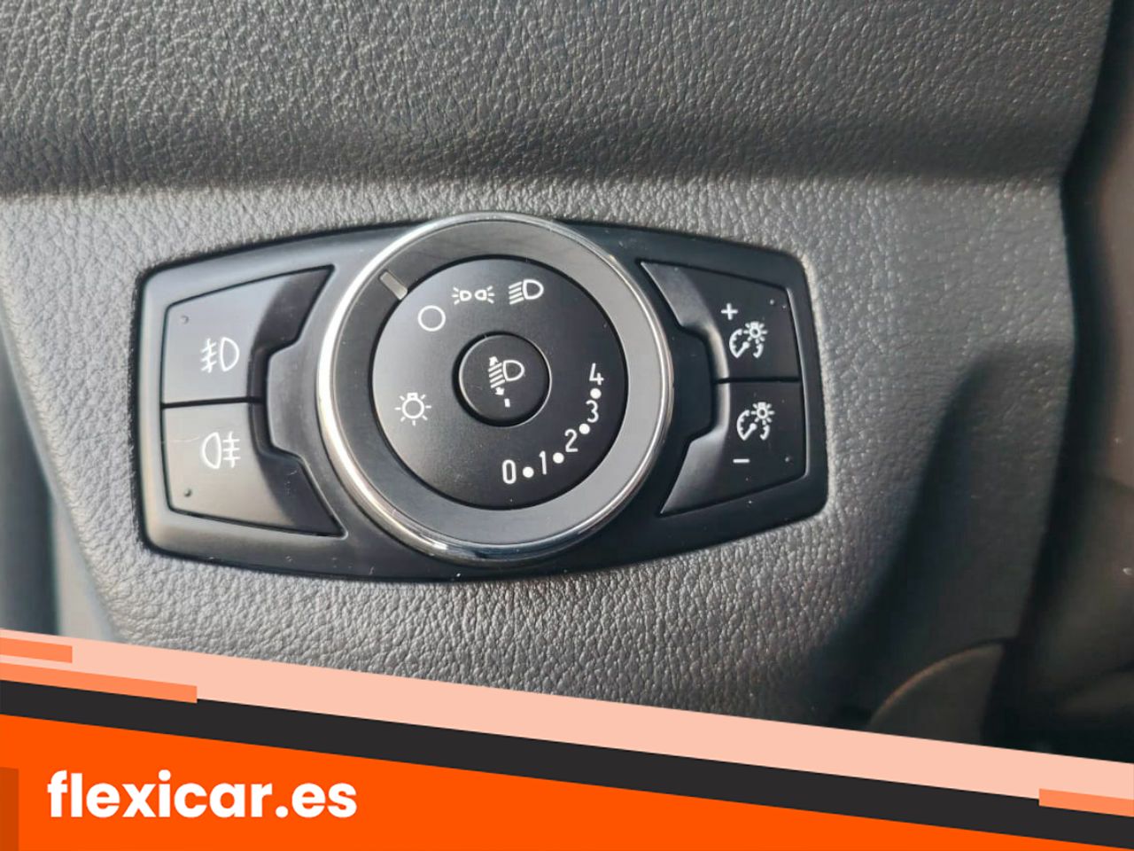 Foto Ford Transit  Courier 16
